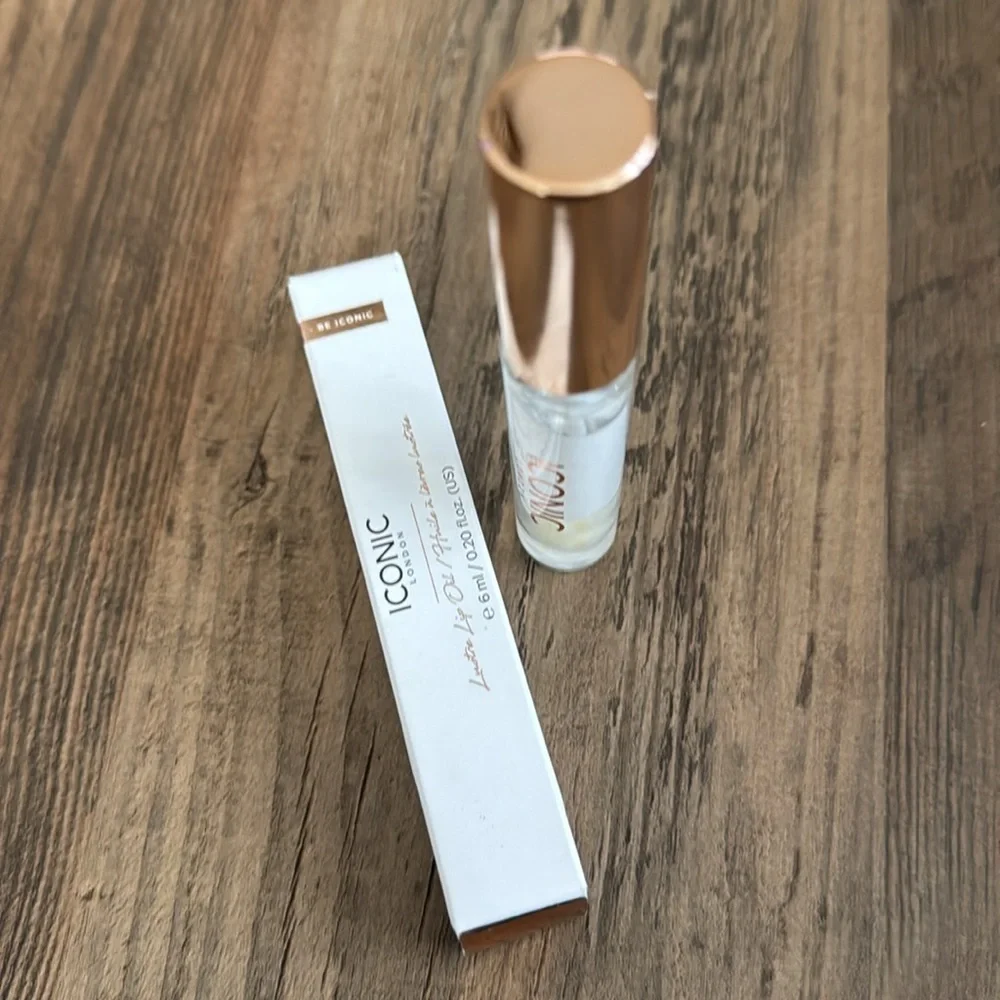 Iconic London Lip Gloss - Out of Office